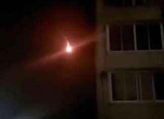 Schwerer Unfall: Russischer Überschall-Bomber stürzt in Sibirien ab news-16082024-114419