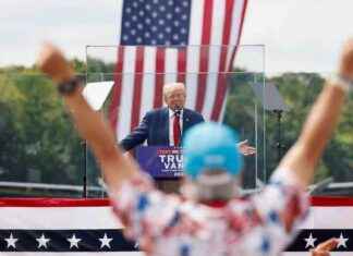 Trump poltert nach Anschlag: Draußen wieder hinter Glas news-22082024-044803