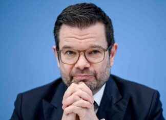 Rechtliches Problem bei Aufnahmestopp: Forderung von CDU-Chef Merz news-27082024-122314