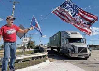 US-Wahl: Trump-Anhänger hupen vor Autofabrik news-20102024-224659