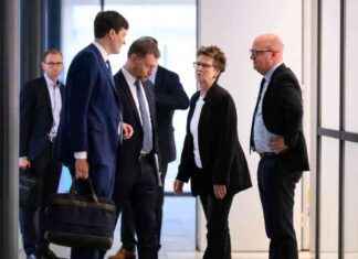 Politische Verhandlungen in Thüringen und Sachsen: Stockende Gespräche zwischen CDU, SPD und BSW news-26102024-001319