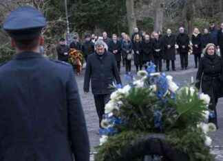 Gemeinsame Trauer nach Messerattacke in Aschaffenburg gemeinsame-trauer-nach-messerattacke-in-aschaffenburg