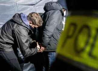 Der Einfluss von Extremismus auf Polizeibeamte: Auswirkungen auf den Alltag der-einfluss-von-extremismus-auf-polizeibeamte-auswirkungen-auf-den-alltag