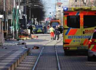 Polizeieinsatz in Mannheim: Großes Aufgebot nach Vorfall am Paradeplatz polizeieinsatz-in-mannheim-groes-aufgebot-nach-vorfall-am-paradeplatz