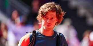 Rublev besiegt Tsitsipas und zieht ins Halbfinale ein rublev-besiegt-tsitsipas-und-zieht-ins-halbfinale-ein